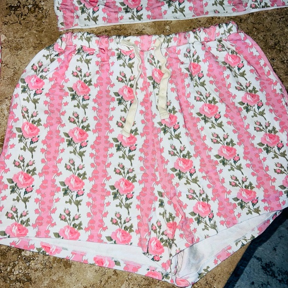 Stripe & Stare x LoveShackFancy Cropped Sweatshirt & Shorts Set Bloom- Size XS-M - Picture 13 of 16